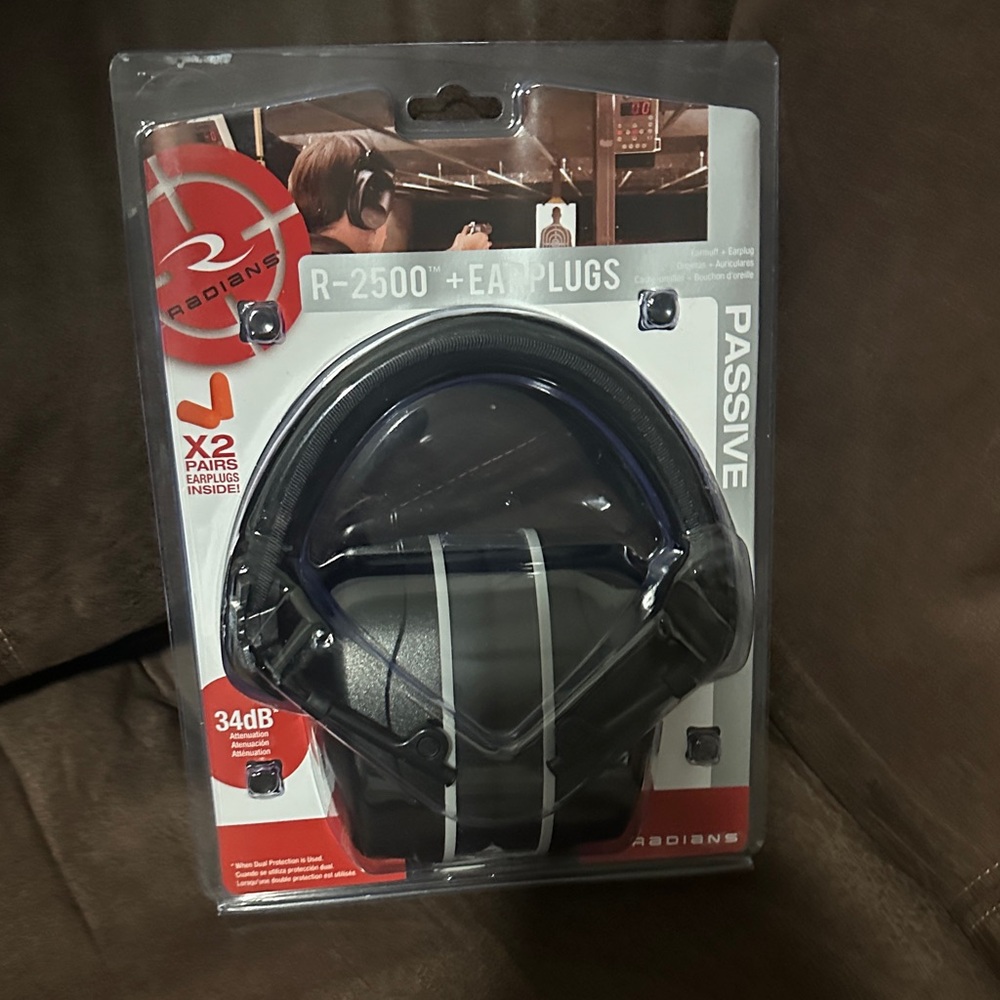 Radians R-2500 Ear Muffs with Ear Plugs